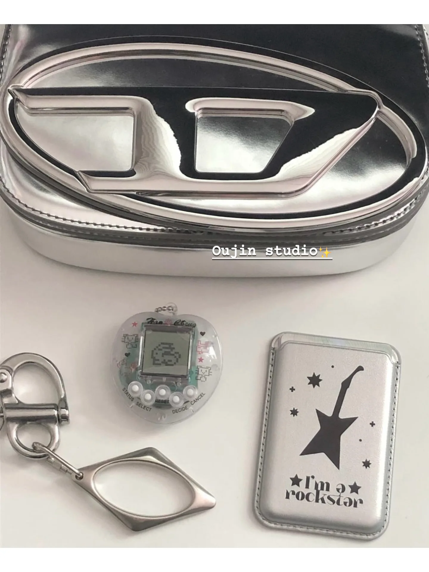 Instagram blogger with a niche retro creative game console y2k Spice Girls accessory pendant keychain bag pendant