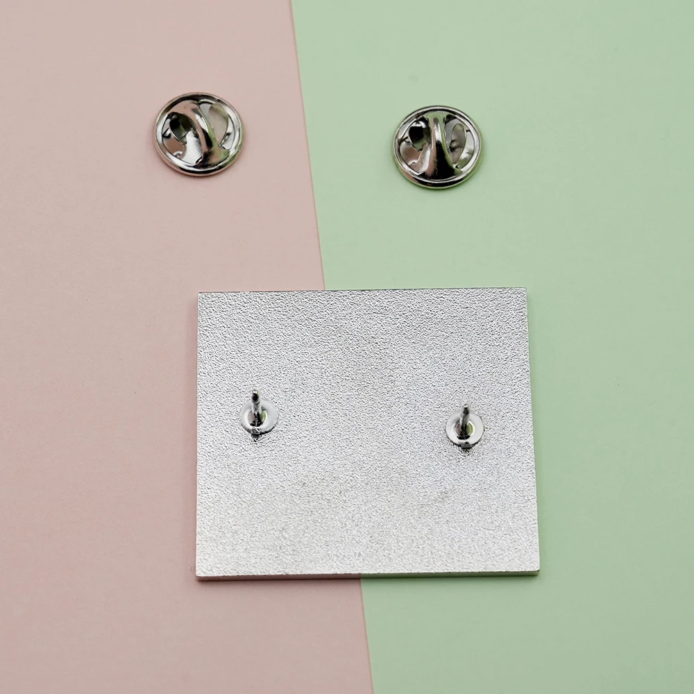 لا تجعل الحمقى الشهيرة بعد الآن بروش دوامة التلفزيون شارة أسود أبيض خط معدني دبوس أنيمي الطرفية الإكسسوارات #2