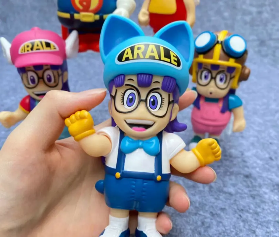 Toriyama Akira\'s Dr. Slump Anime Figure Arale Family Figurines 9pcs Set Ornament Gift Toys