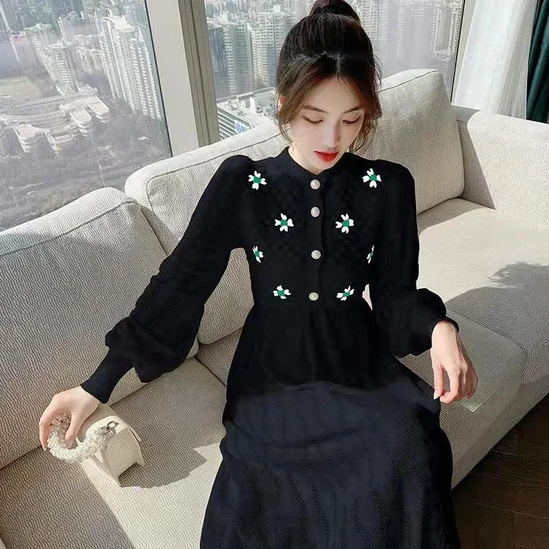 Korean Embroidery Long Dress Women Autumn Winter Long Sleeve Button Knitted Dresses Woman 2024 Temperament Sweater Dress F252