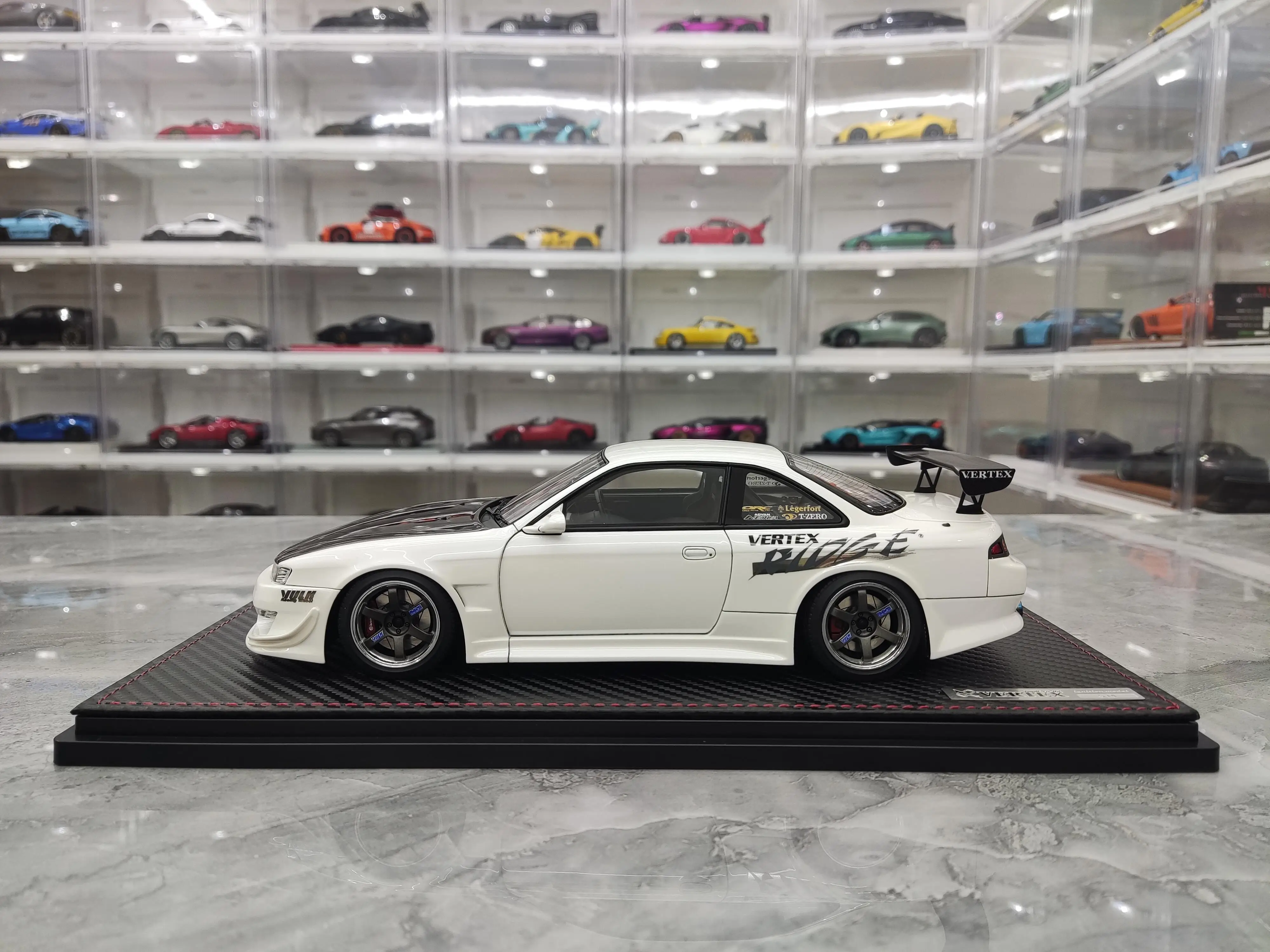 Metal estático simulação carro modelo brinquedo, edição limitada, branco JDM vem com motor, IG 1:18, VERTEX S14, presente de resina