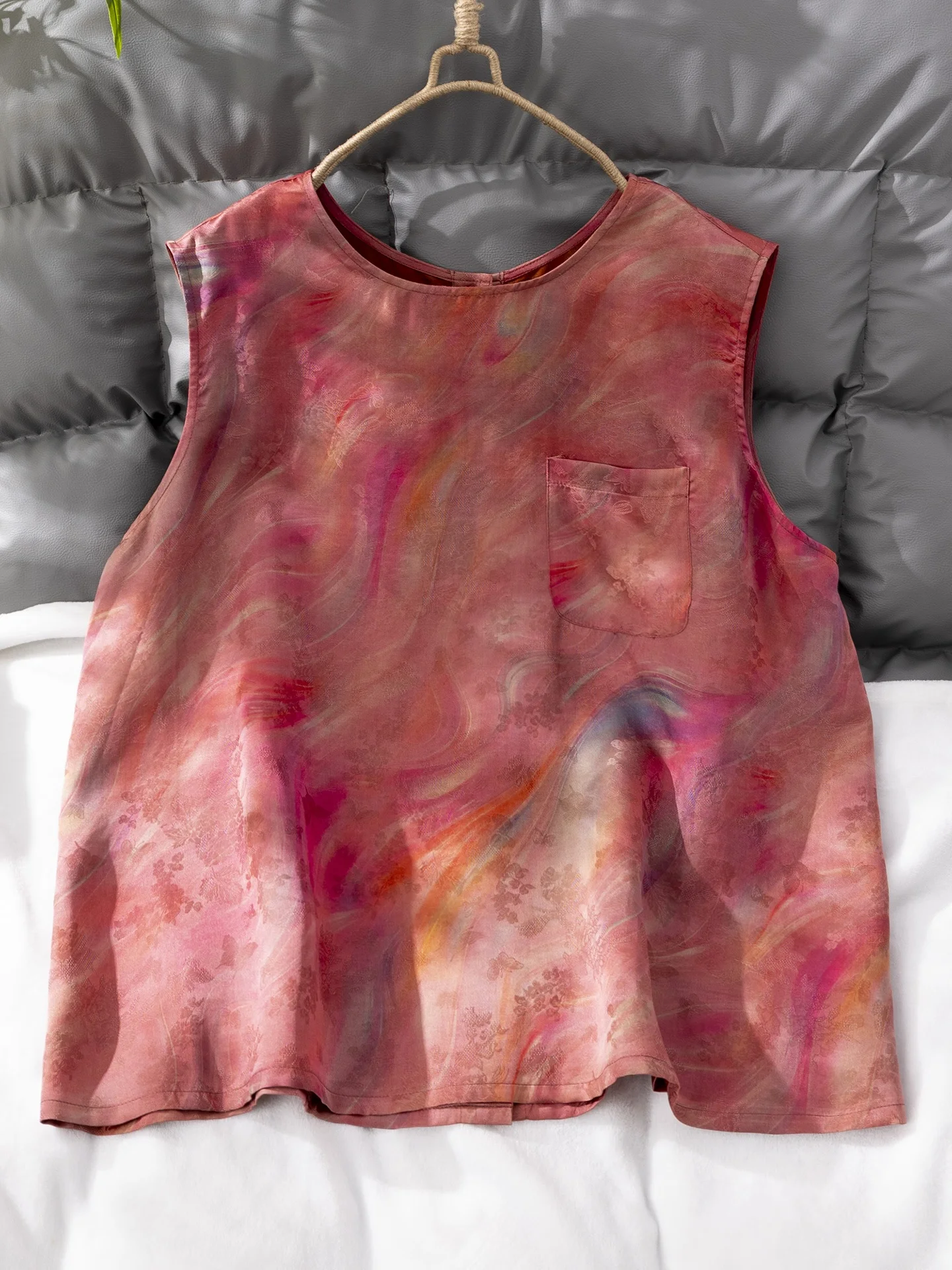 

Новый легкий женский топ Ele Soft Silk Red Cloud Lace Flower Vest с круглым вырезом, роскошный, модный, для девушек