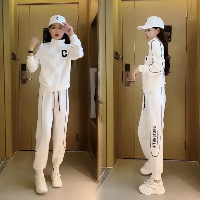 

Осень 2024, новый модный спортивный комплект для отдыха, женский комплект на молнии с буквенным принтом, цветное контрастное пальто + колготки, брюки, комплект из двух предметов