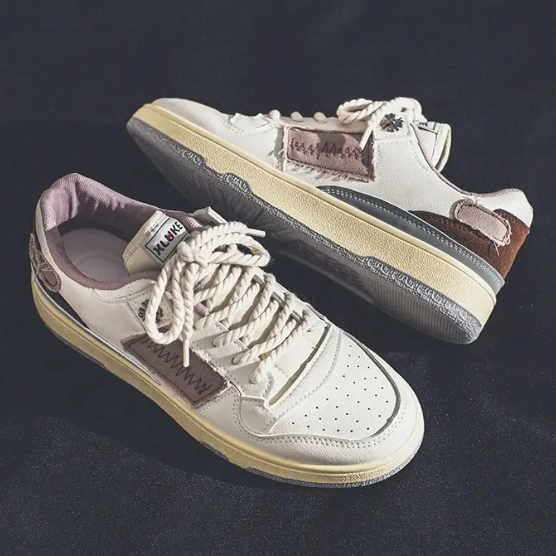 

Мужская вулканизированная обувь - удобная, износостойкая, противоскользящая и особенность. Стильная разноцветная прогулочная повседневная обувь на шнуровке.