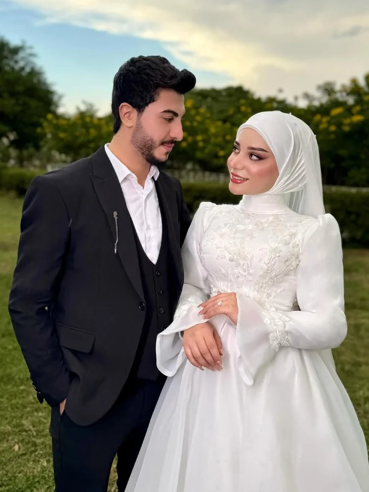 

Wedding Drersses Muslim Hijab Flare Sleeve High Neck Bride Dress Appliques A Line Modest Bridal Gowns Customized Braut Kleid