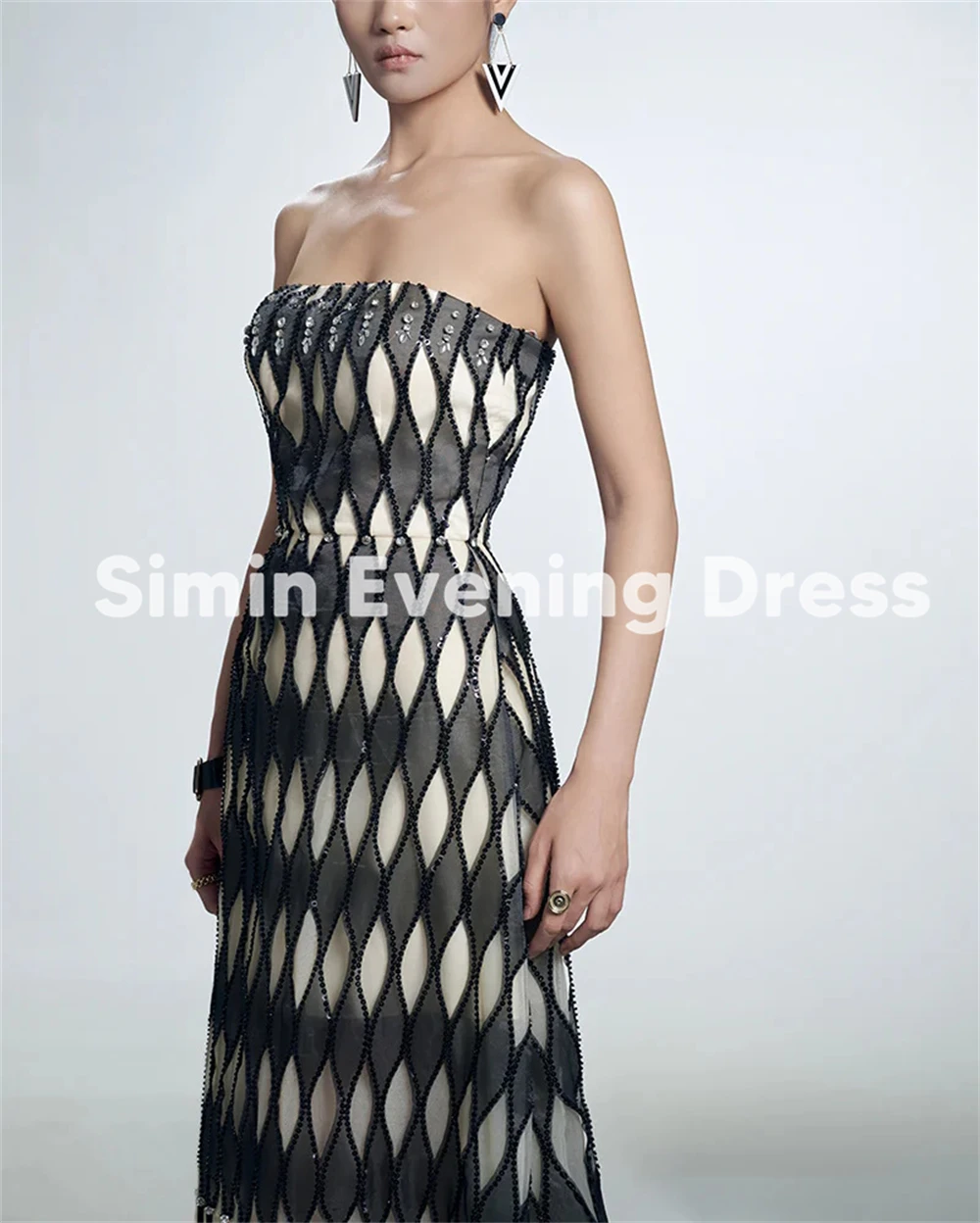 فساتين سهرة سعودية بدون حمالات من Simin للسيدات مع أكمام بطول الكاحل فساتين حفلات رسمية أنيقة 2025