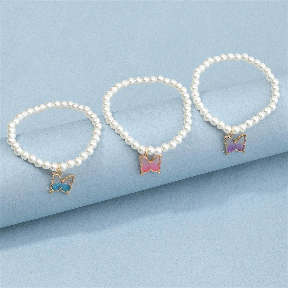 مجموعة أساور من اللؤلؤ المقلد للفتيات مكونة من 3 قطع مع تصميم فراشة بسيط وإكسسوارات مجوهرات أنيقة وأنيقة للأطفال #4