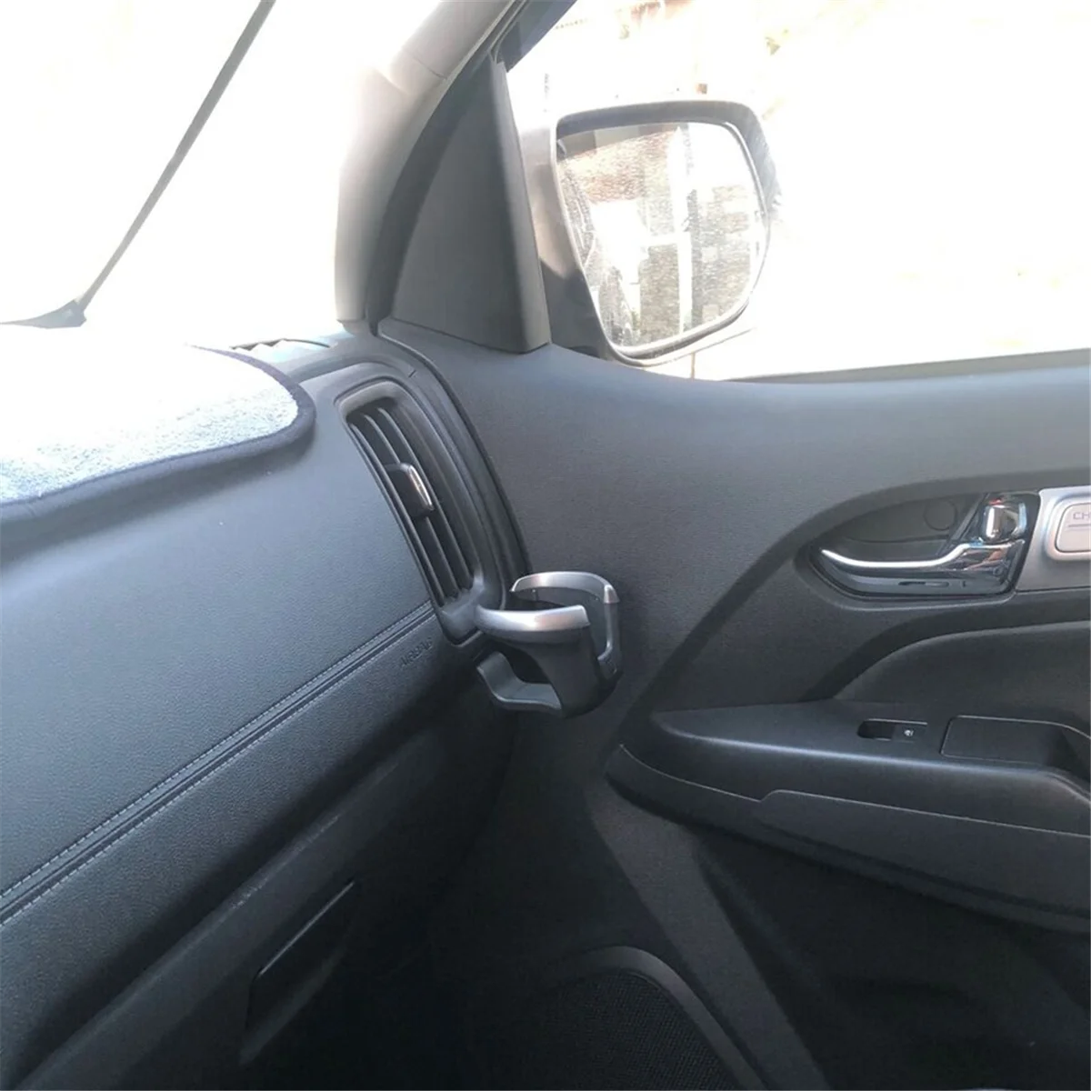 

WFF 2 шт. 52124622 накладка держателя чашки приборной панели для Trailblazer RG S10 2017-2022 держатель вентиляционного отверстия