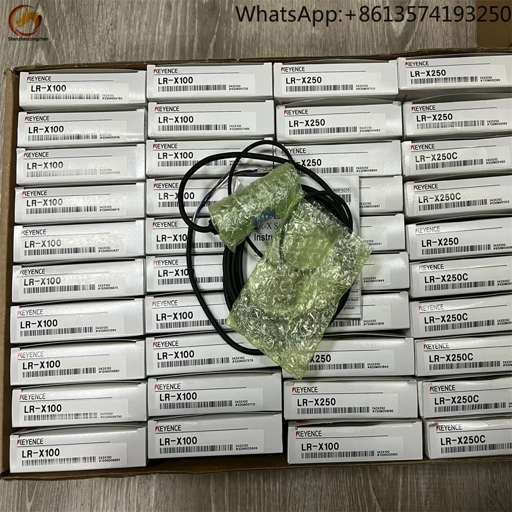 

Keyence LR-X100C Compact Laser Sensor 100mm Range Connector Type M8-Standard Model Optical Sensor