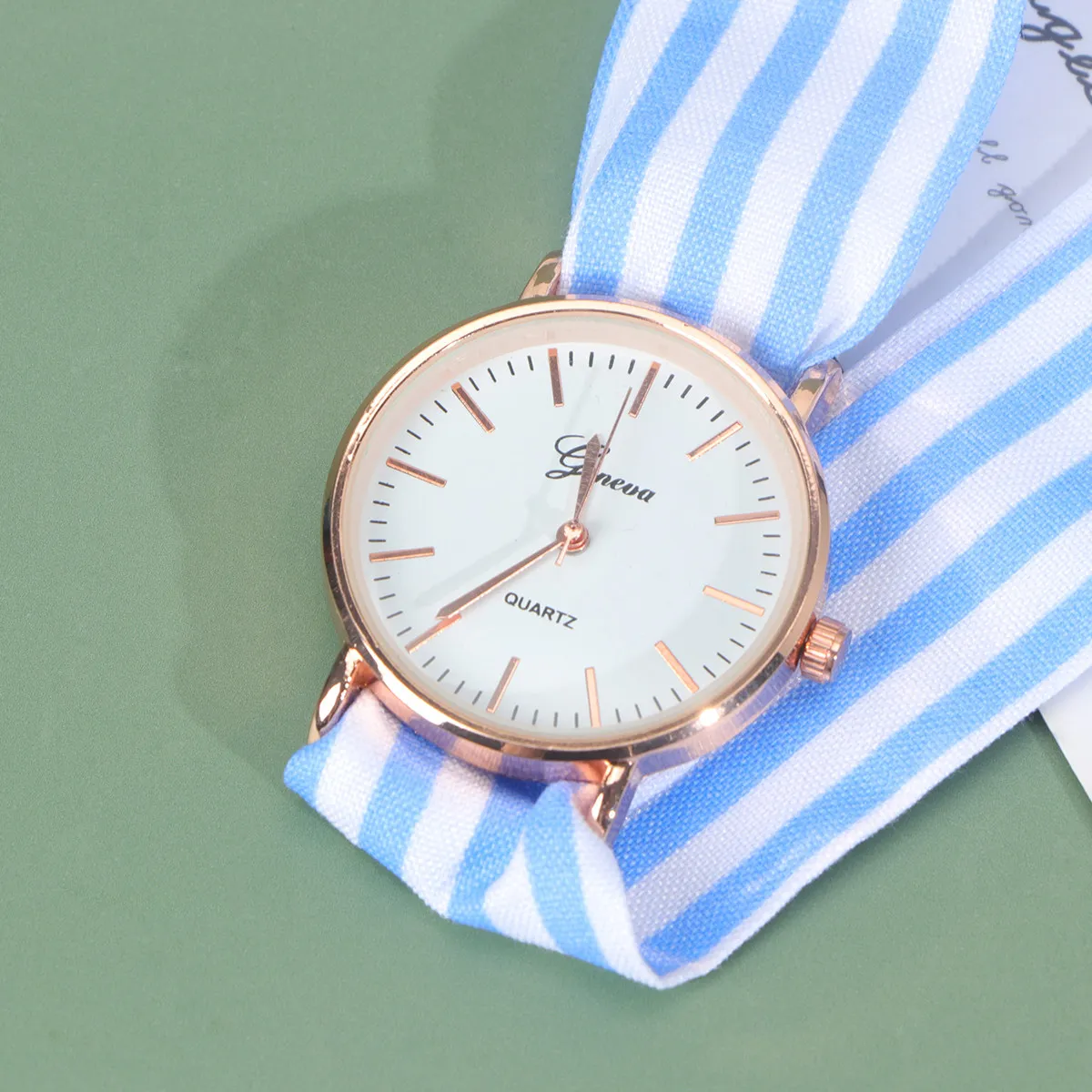 

Женские часы в форме банта, небесно-голубой полиэстеровый ремешок, модные кварцевые наручные часы для подарка на день рождения, шикарные стильные часы