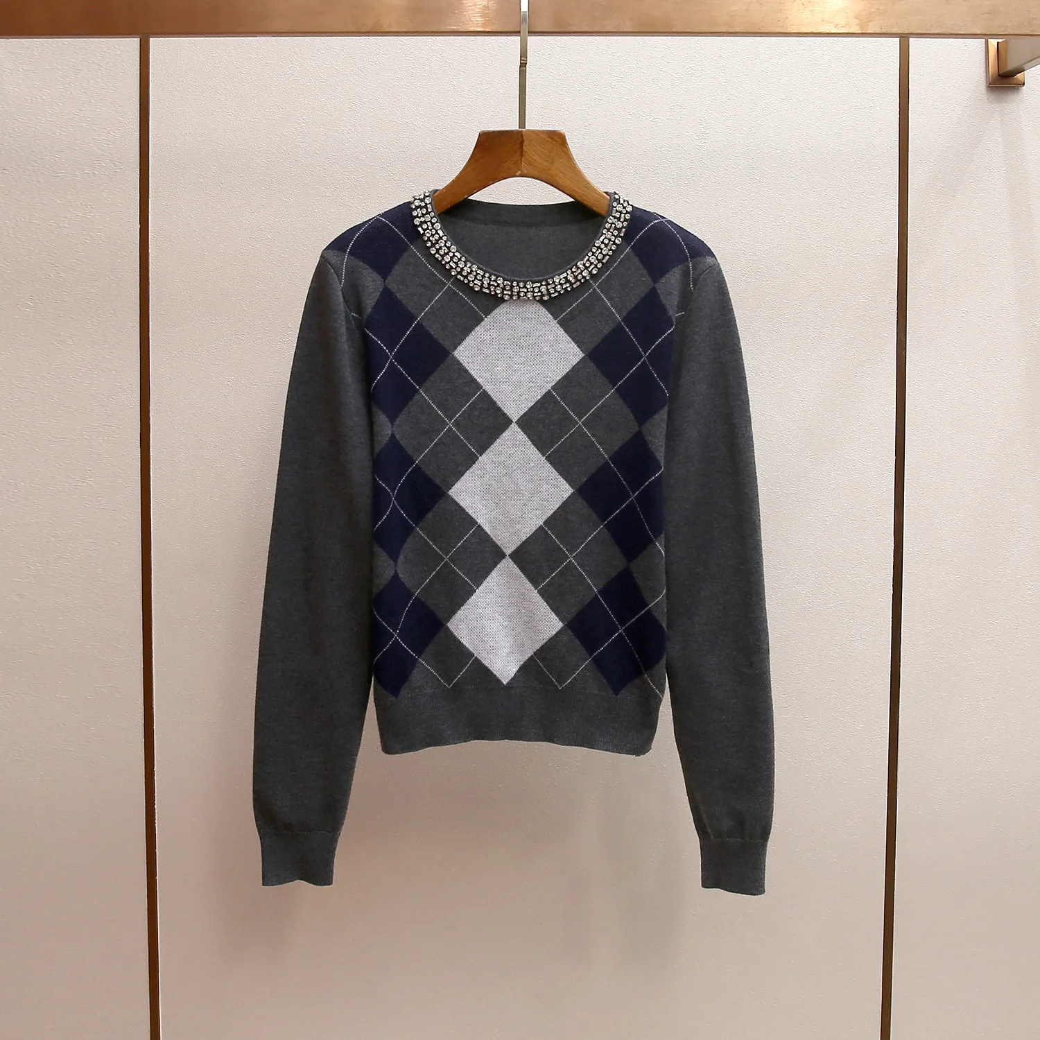 

Облегающий вязаный свитер с длинными рукавами и круглым вырезом, украшенный стразами, в корейском стиле, осенне-зимняя новинка, модный мужской топ