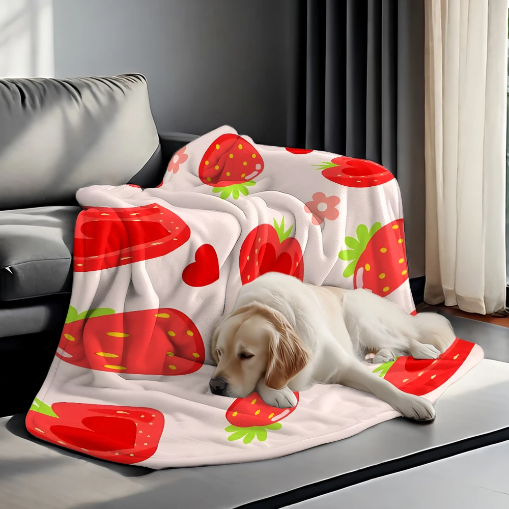 Cream Strawberry Hearts Flannel Fleece Throw Blanket for Couch Sofa Lightweight Cozy Plush Blanket for Travel Office Nap