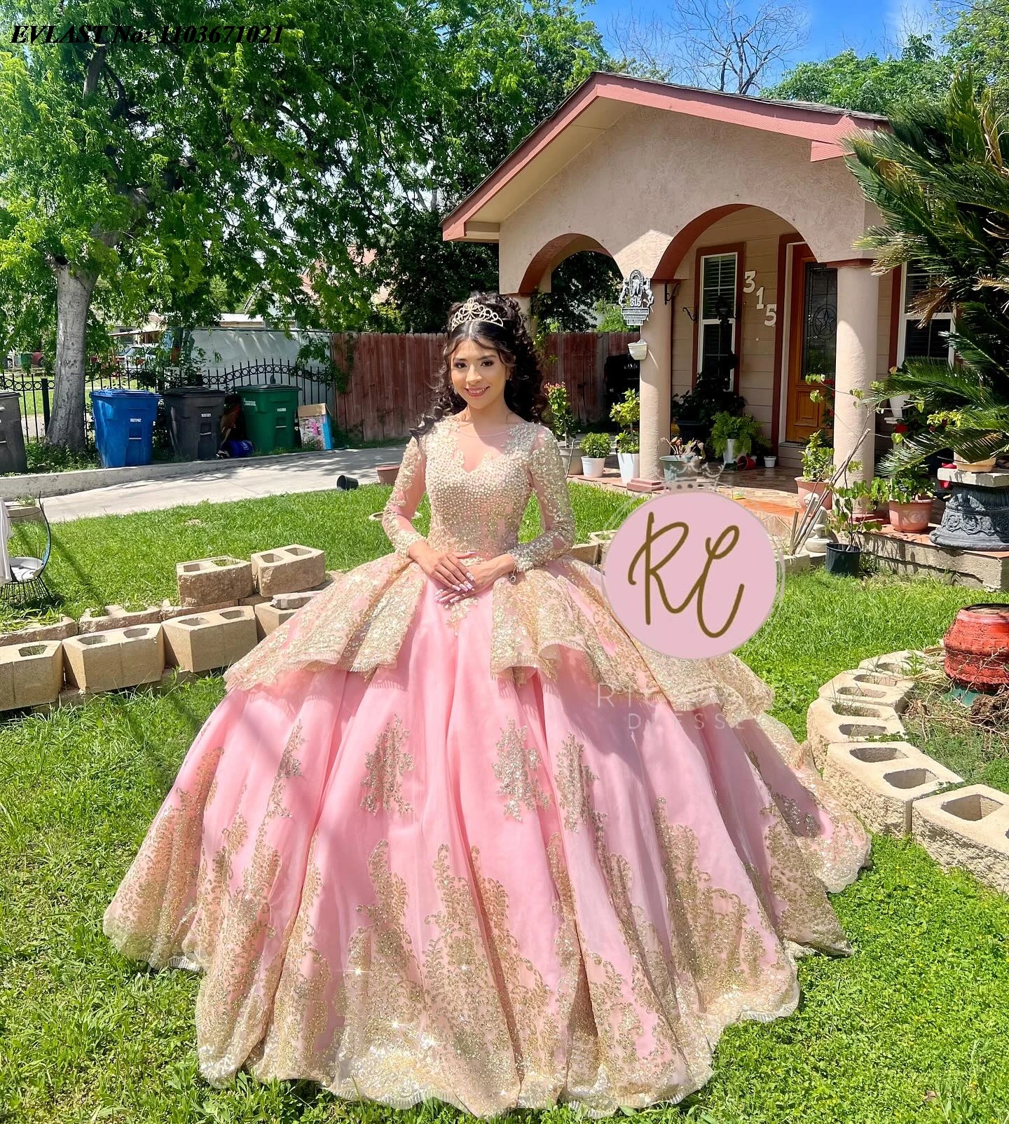 EVLAST Sparkly Pink sukienka na Quinceanera suknia balowa z długim rękawem złote koronki aplikacja z koralików warstwowa słodka 16 Vestidos De Anos SQ354