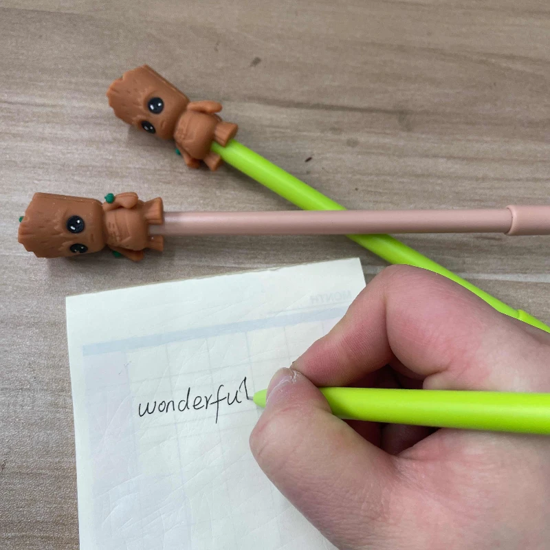 Niedlicher Bürobedarf mit neutralem Stift