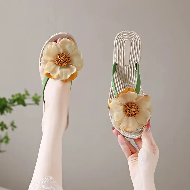 Women's Sunflower Toe-Post Flip Flops Summer Non-Slip Fashionable Cute Beach Sandals for Outdoor Home Wear