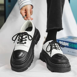 2023 New black and white large toe Derby shoes with thick soles and added lace up leather shoes for casual men's leather shoes