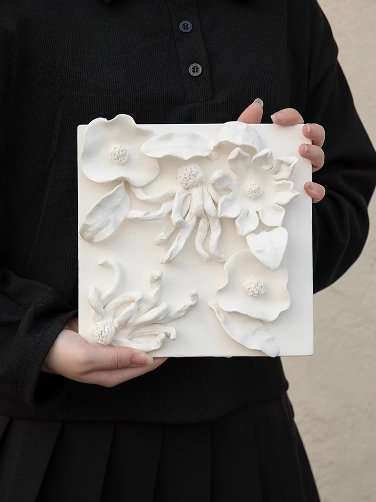

Ceramic hand-decorated hanging paintings, wall decoration