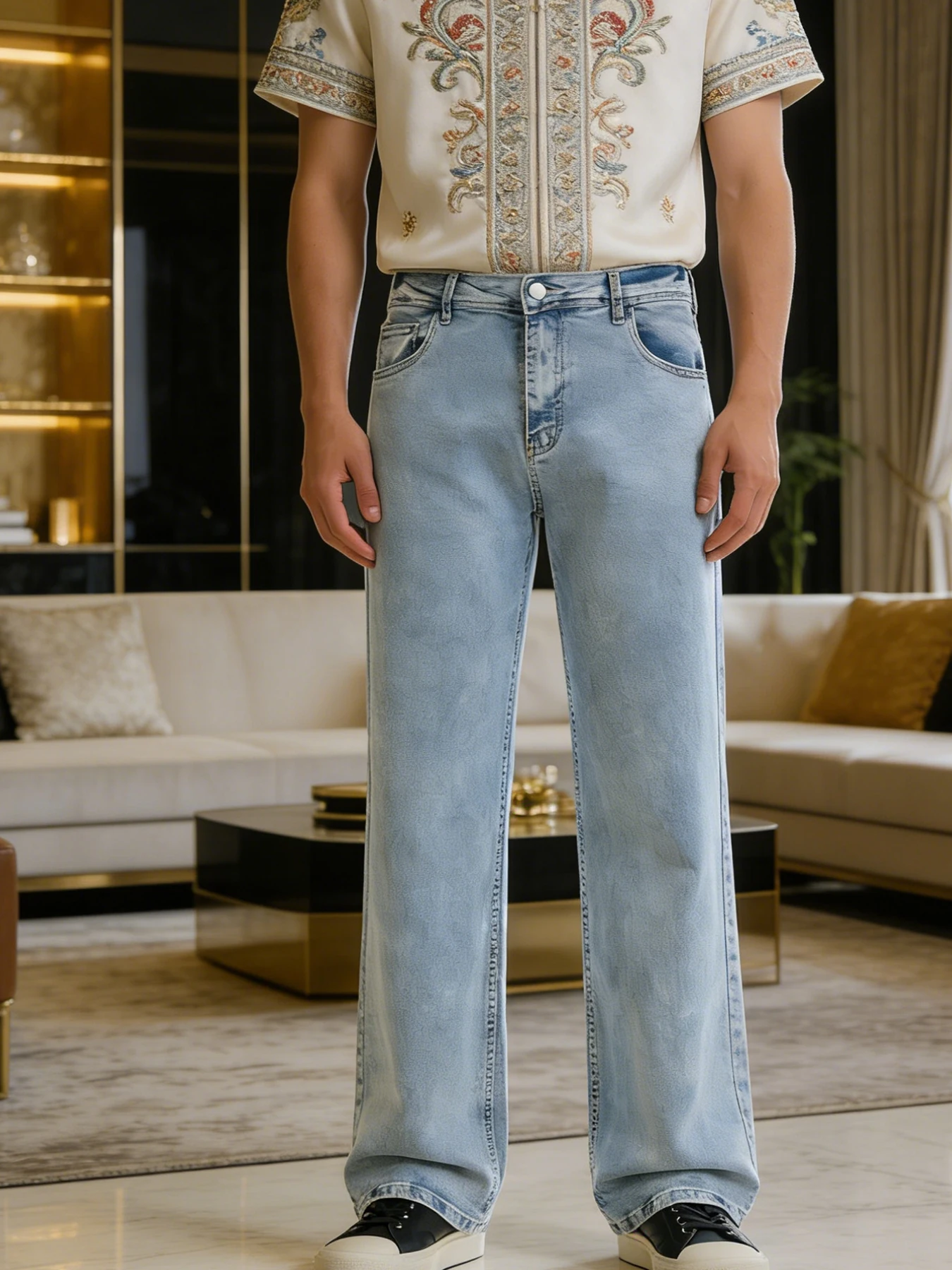 Light luxury commuting light blue washed straight wide-leg jeans for men, loose, drapey, versatile casual long pants