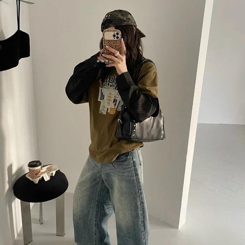 Handtasche im Punk-Metal-Stil mit Nieten, weiche PU-Umhängetasche im Y2K-Stil für Mädchen, einfarbige, modische Umhängetasche für Damen, ideal für die Arbeit und den täglichen Gebrauch. – Detail 10