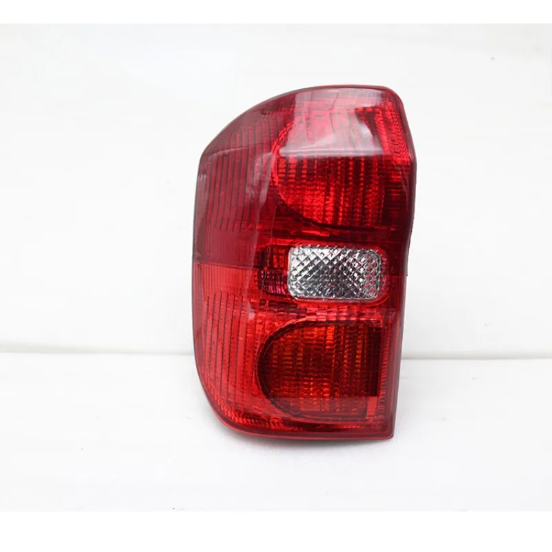 

For 00-02 RAV4 Xiaofuxing rear tail light ACA21 Xiaofuxing rear tail light rear turn signal