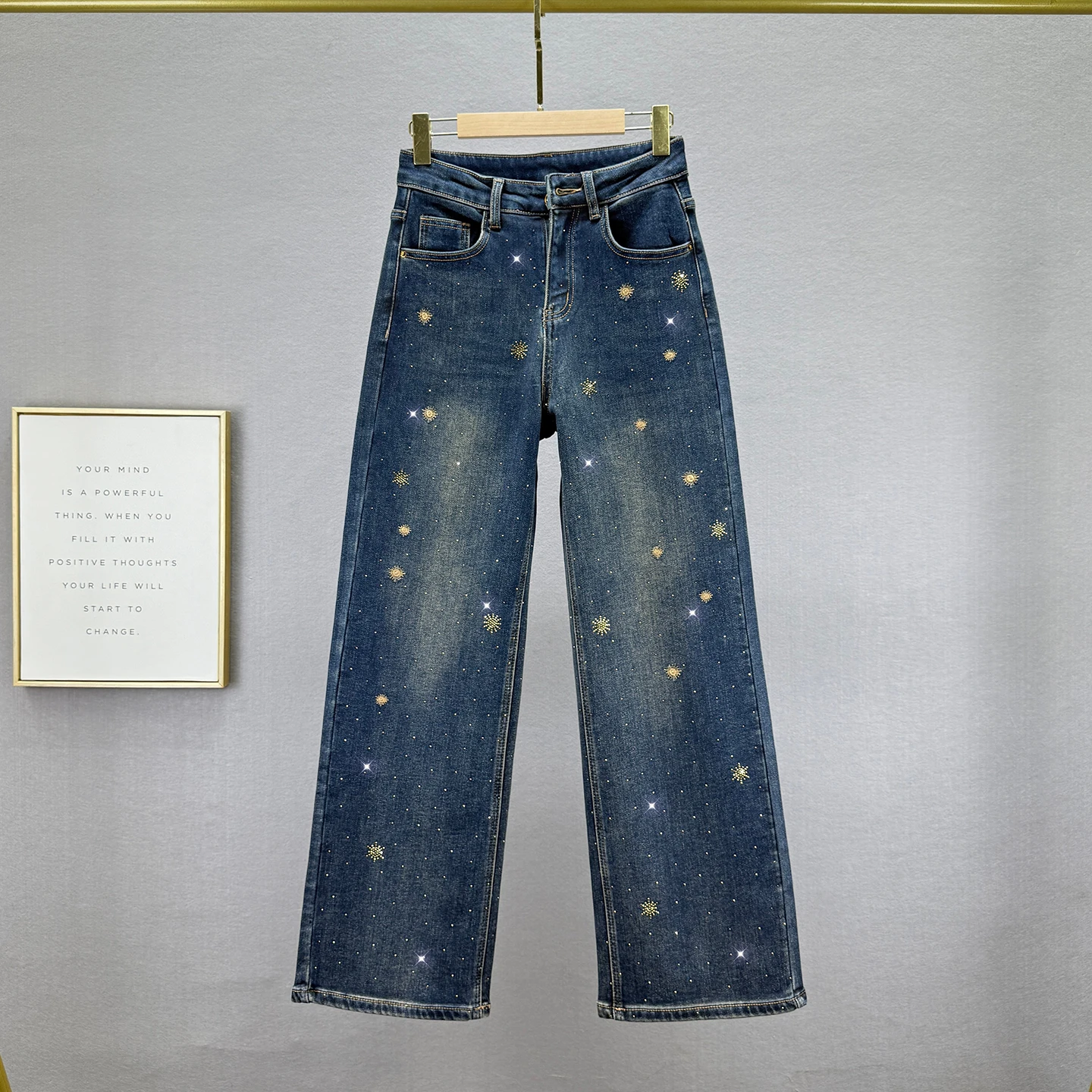 

Модные джинсовые широкие брюки на флисовой подкладке для женщин, новые зимние брюки до пола с высокой талией и вышивкой стразами 2025 года