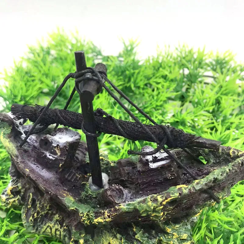 1Pcs Aquarium Decoration Wreck Ship Ornament Sailing Boat Fish Tank Cave Decor Resin Ornaments Landscaping Decor Akvaryum Dekor