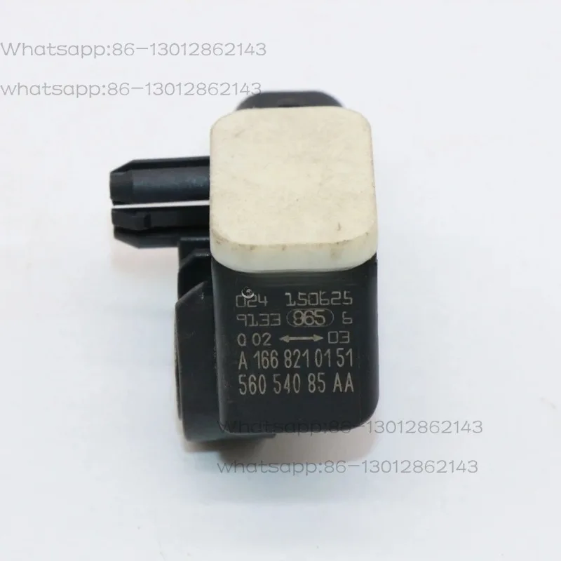 Impact Acceleration Crash Sensor Replaces Part Number 56054085AA Compatible with Chrysler 300,Challenger, Jeep Grand Cherokee WK