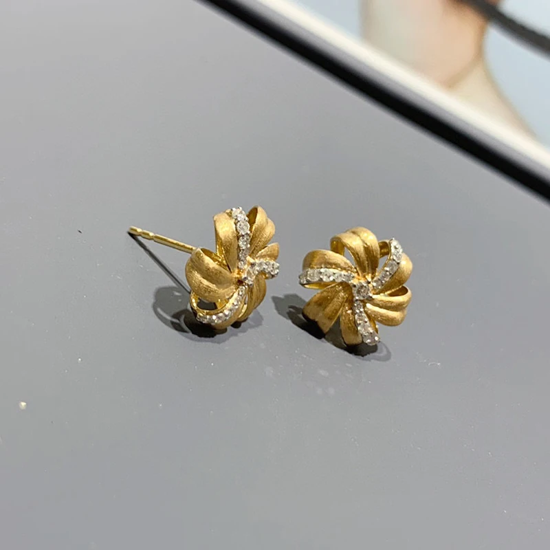 Aazuo Vintage Style Jewelry 18K Yellow Gold Real Diamonds 0.32ct Lovely Flower Stud Earring Gifted For Women Engagement Party