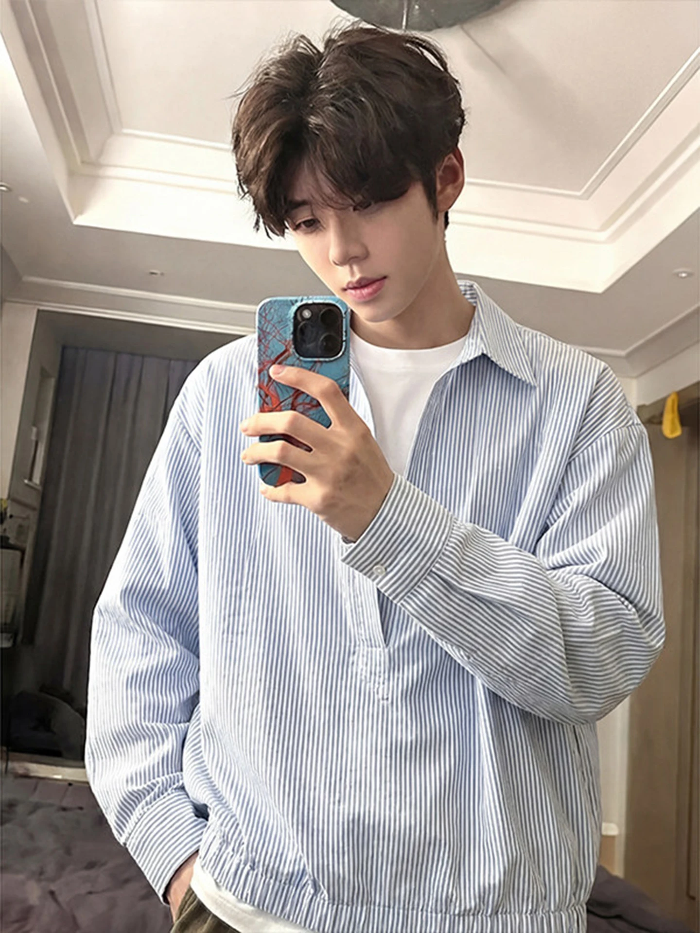 

Korean Style Men's Striped Shirt Casual Long Sleeve V-Neck Spring Fashion Outerwear Breathable Loose Fit Youthful Vitality
