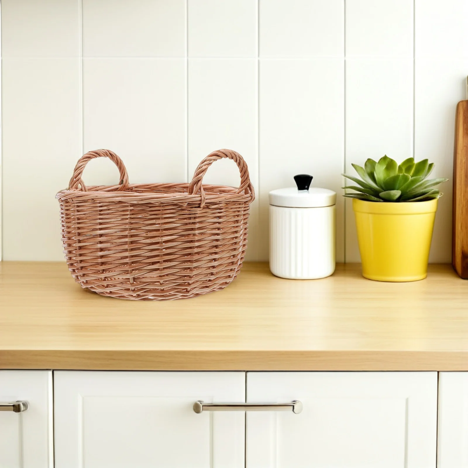 

Round Bread Basket Handwoven Willow Rustic Farmhouse Countertop Serving Bread Rolls Fruits Snack Basket Rattan Tabletop Tray