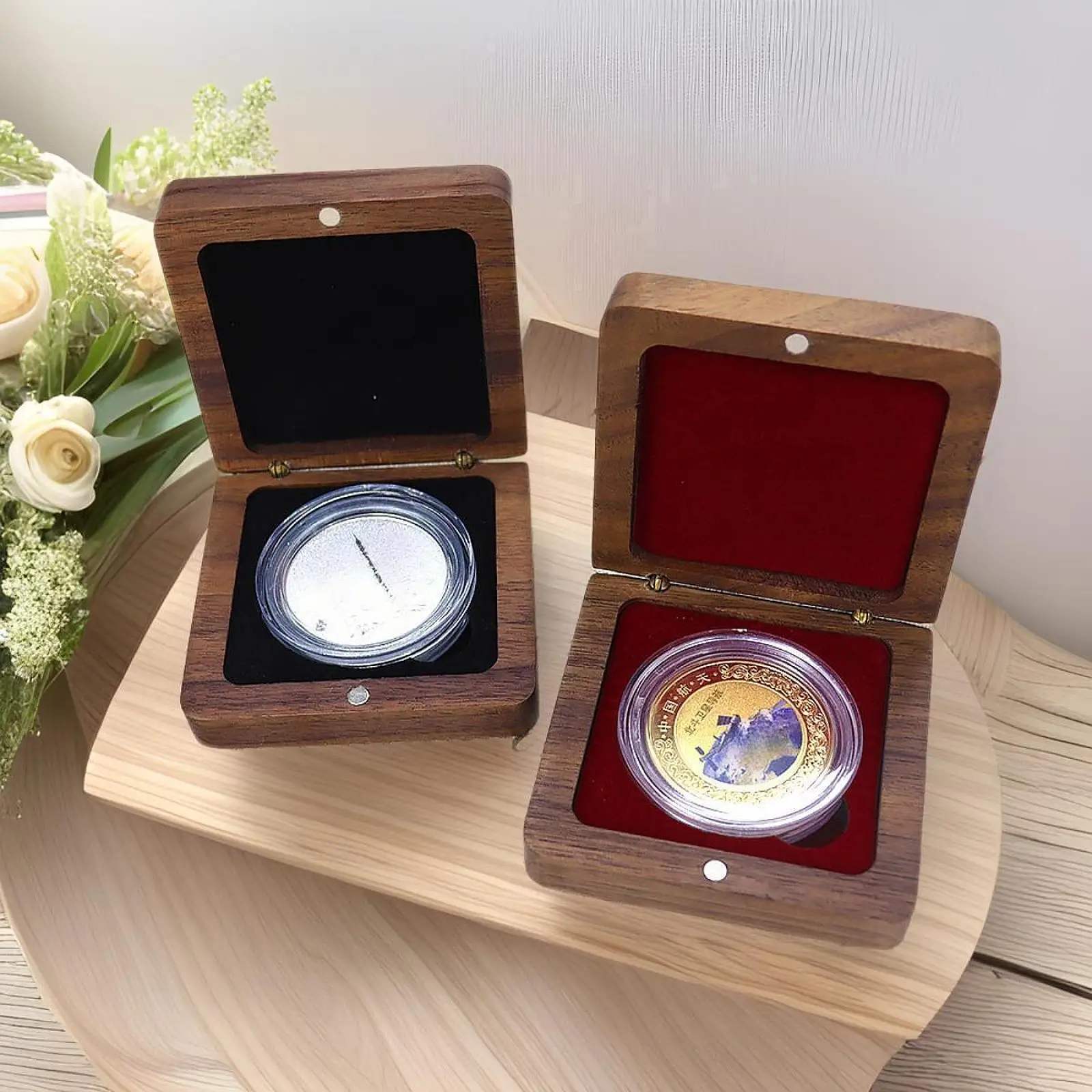 Coin Display Box Portable Wooden Showcase Dustproof Square Coin Storage Box