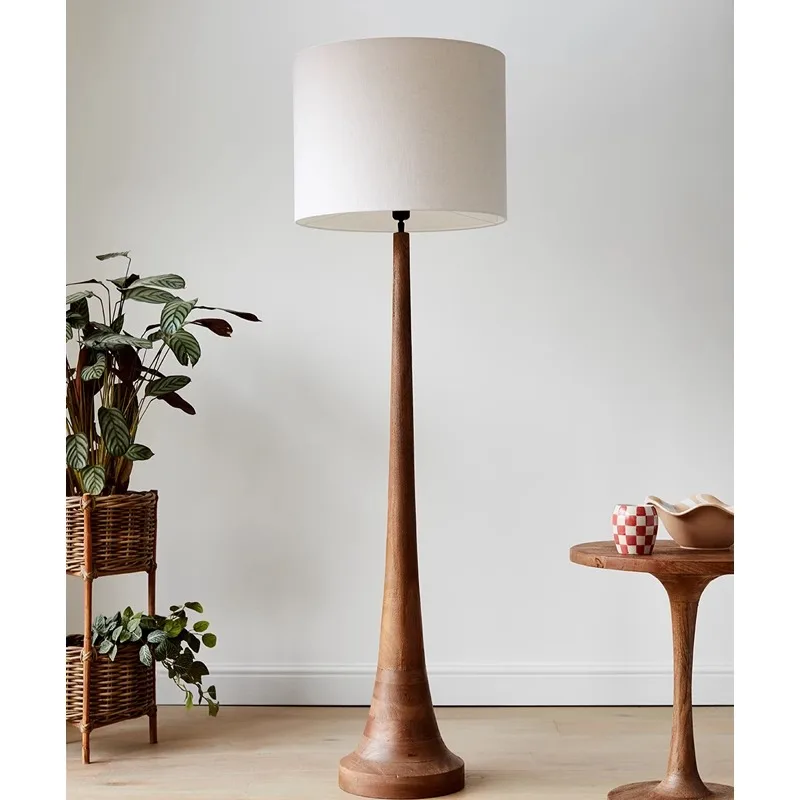

American retro floor lamp art simple solid wood medieval Internet celebrity model room living room bedroom study master bedroom