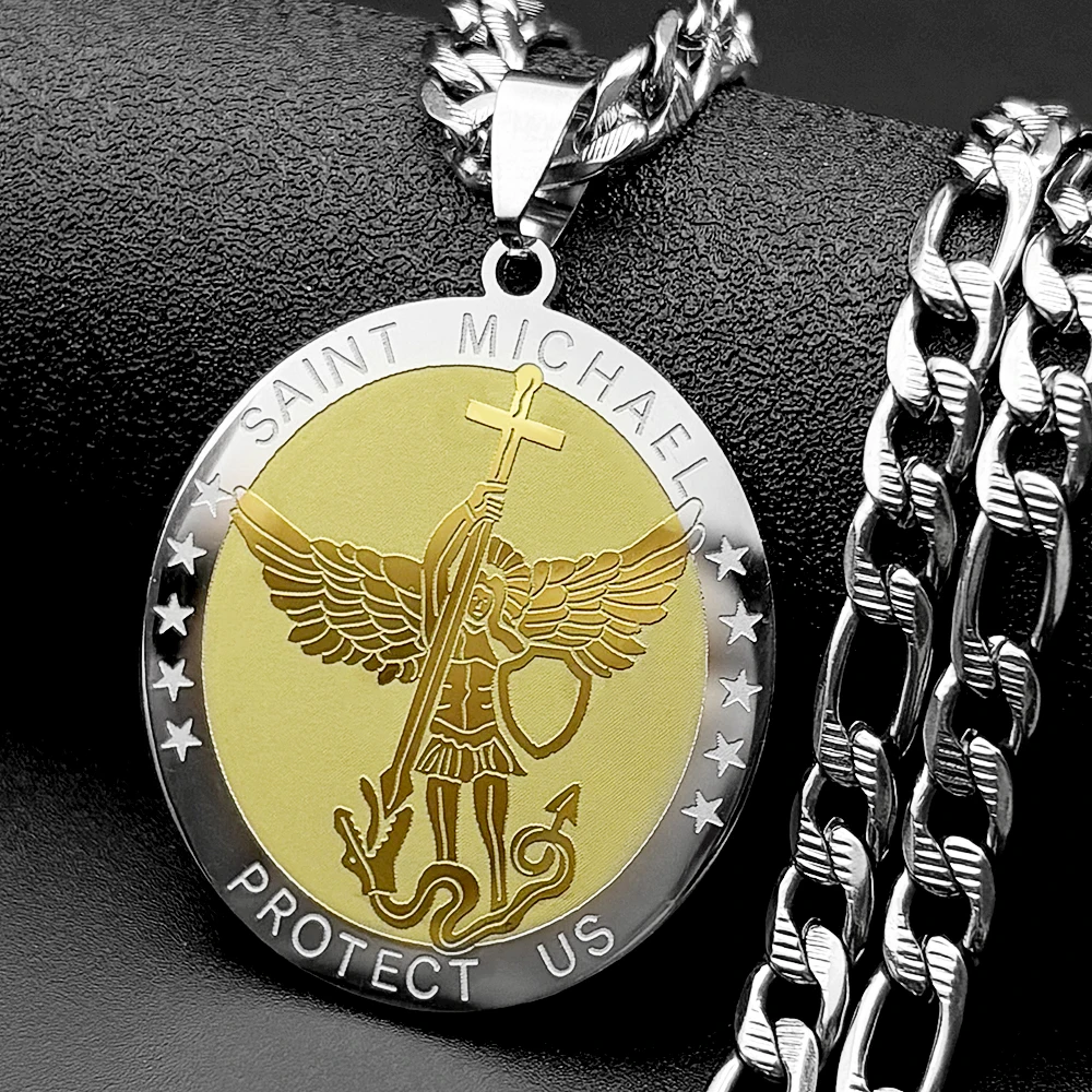 

Archangel SAINT MICHAEL PROTECT US Round Pendant Necklace for Women Men Stainless Steel Gold Color Chtistian Chain Jewelry Gift