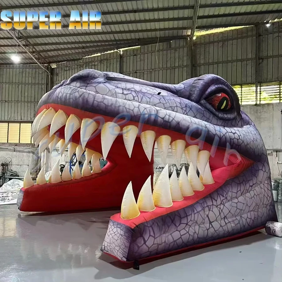 ตกแต่งสวนสนุกกลางแจ้งแบบกำหนดเอง เต็นท์อุโมงค์เป่าลมขนาดใหญ่ 4x4 เมตร หัวไดโนเสาร์เป่าลม