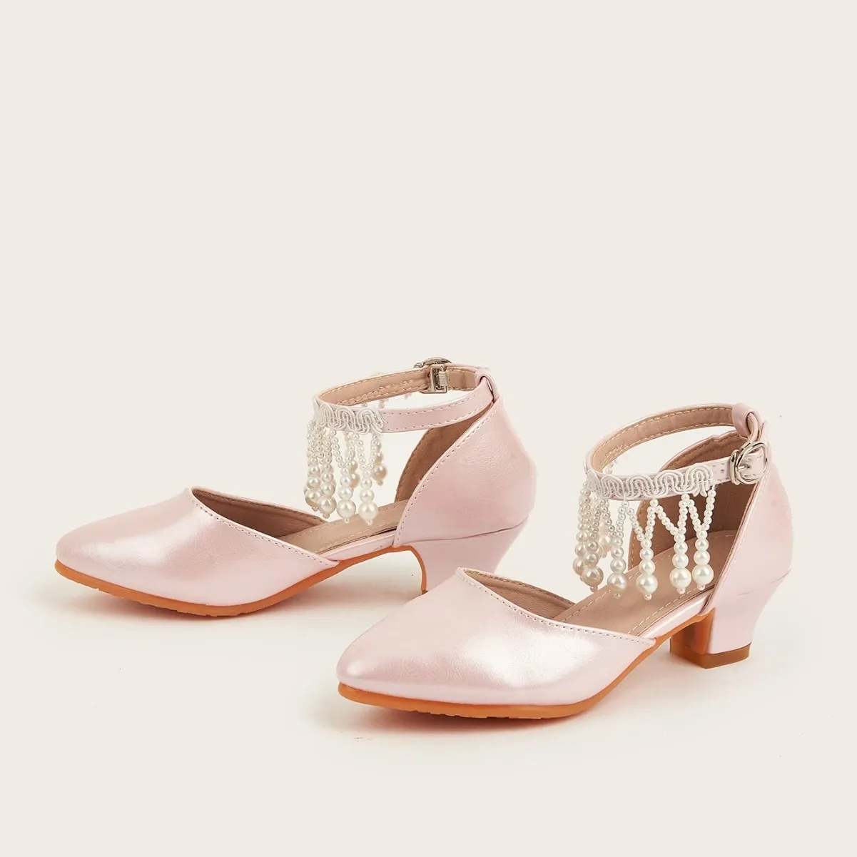 

2025 Girls' Fashion Tassel Pointed Toe Rubber Soles Hollow Sandals Children's Princess Shoes Rubber Soles Hollow Sandals