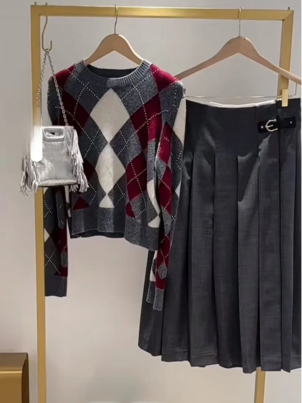 

M Home Autumn Winter Grey Series Leather Buckle Decoration Midi Skirt High Waist Polyester Fiber City Commute Style A-Line Skirt