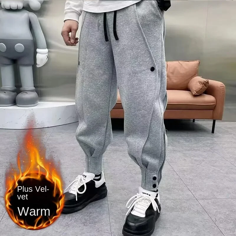 

Heavy duty sanitary pants for men with thickened velvet 2025 new loose wide leg casual pants for men with drawstring sports pant