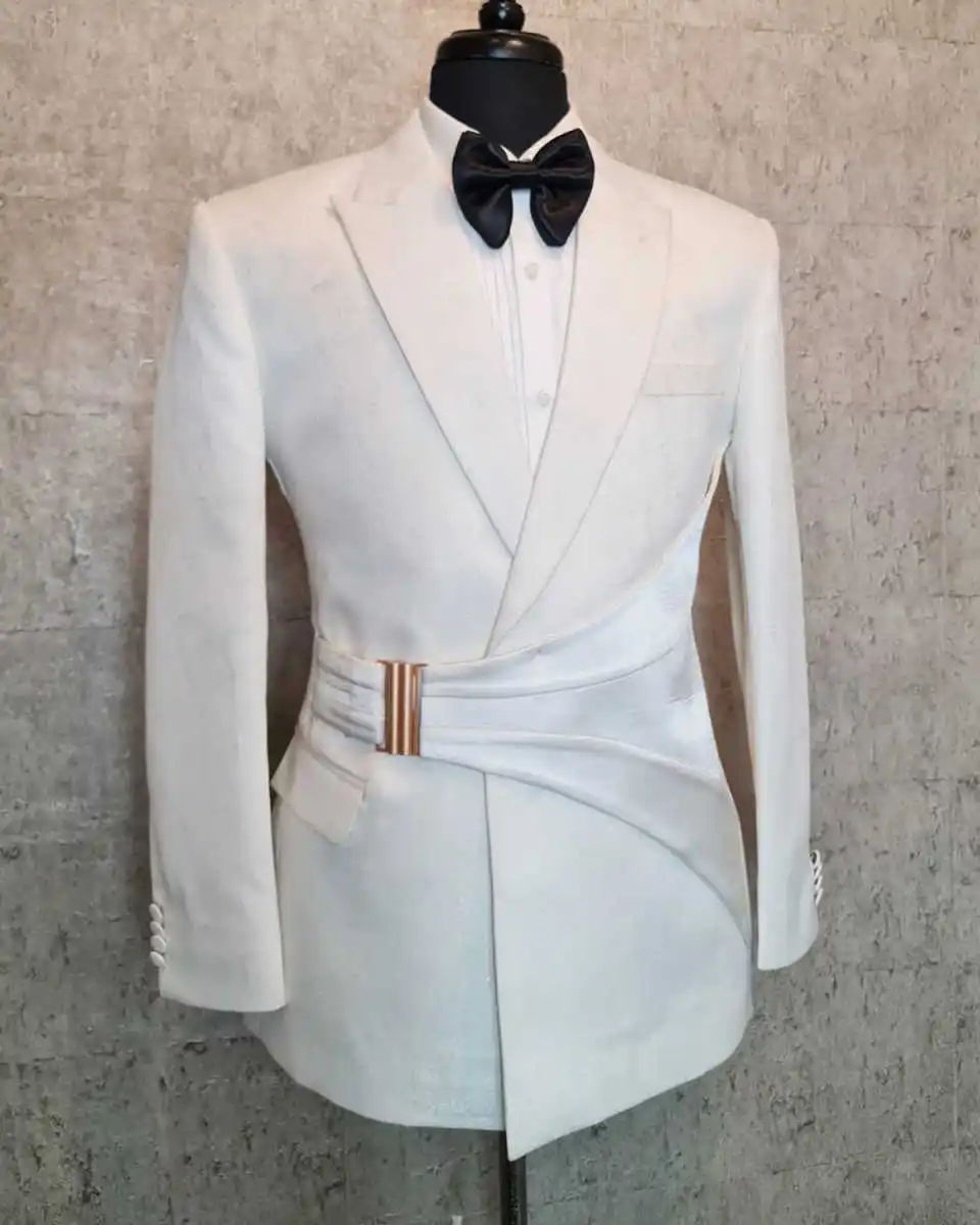 Fashion Wedding Tuxedos Buckle Design Men Suits Peaked Lapel 1 Piece Set Jacket Groom Business Formal Blazers Customized