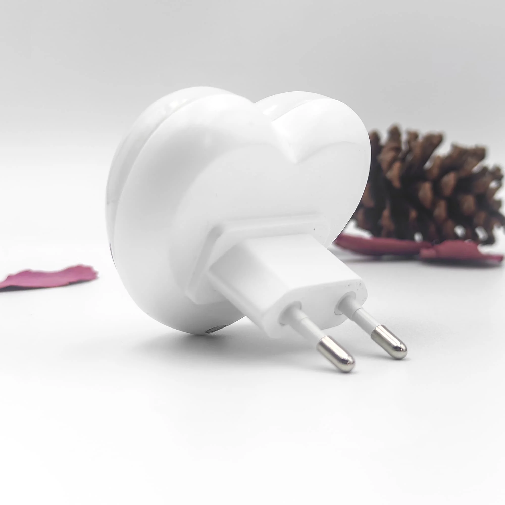 شكل قلب أضواء ليلية مصباح ليد الاستشعار أضواء ليلية المكونات في السيارات تشغيل/إيقاف للأطفال غرفة نوم درج المدخل مصابيح الليل