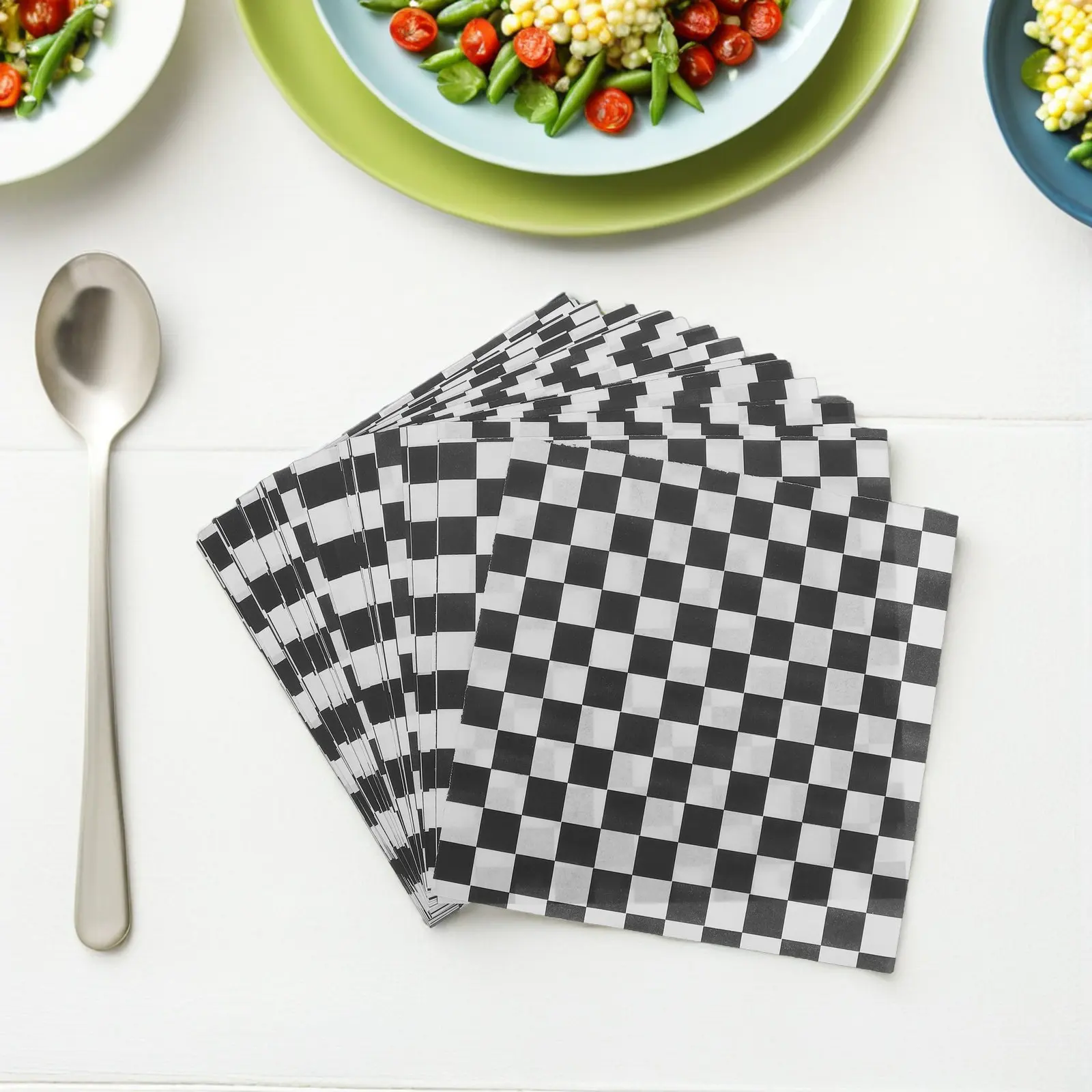

500 шт. жиронепроницаемых вкладышей для корзин 18x18 см, черно-белая клетчатая вощеная бумага для картофеля фри, курицы, бургеров, водонепроницаемые пищевые листы для пикника