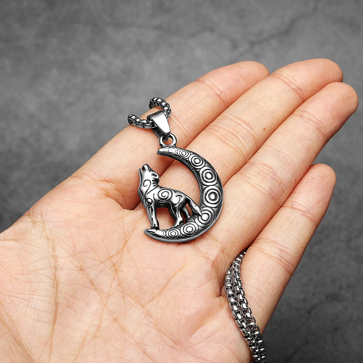 Patron Saint Wolf Amulets Men Necklaces Stainless Steel Pendant Chain Women Punk Fashion Jewelry New Accessories Gifts Wholesale