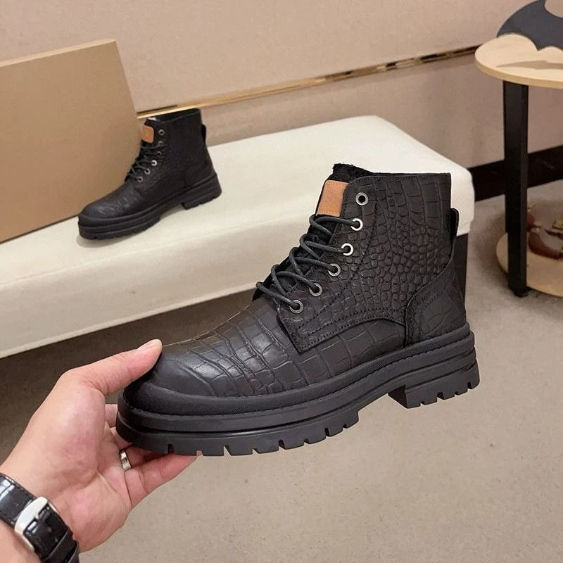 

2025 Men's British Vintage Full-Grain Leather Crocodile Combat Boots Winter Shearling-Lined Versatile Warm Non-Slip Boots