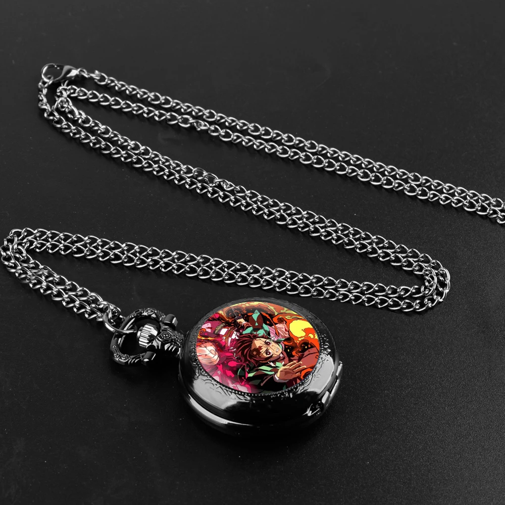 Kamado Tanjirou-reloj de bolsillo de cuarzo para hombre y mujer, pulsera con diseño de cúpula de cristal, cadena duradera, esfera con números árabes, regalos creativos