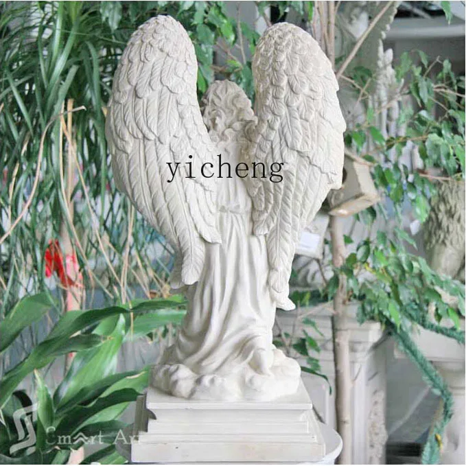 DSA European outdoor prayer angel landing grass decoration handicrafts courtyard balcony resin ornament