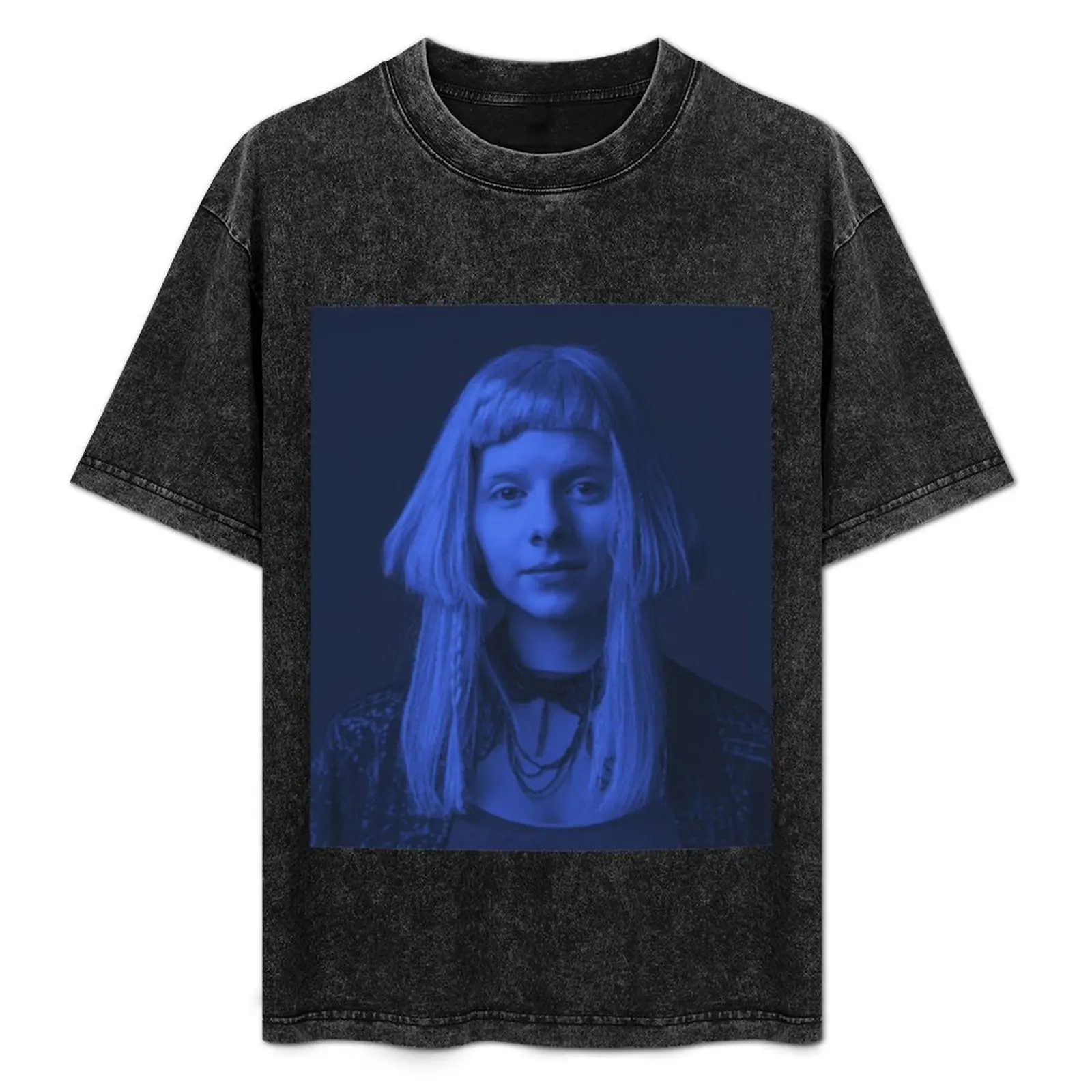 

Aurora Aksnes Classic Essential T-Shirt Casual All Match Tee Shirt for Men