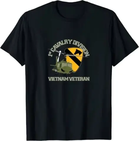 Fashion 1st Cavalry Division Vietnam Veteran UH1 Gunship Veteran Day T-Shirt High-quality Crew-neck Short-sleeved Men's T-shirt