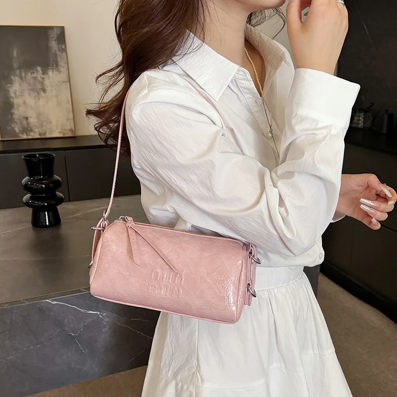 

2025 Niche Underarm Bag, Minimalist Shoulder Purse for Women, Luxe Crossbody Tote, Versatile Day to Night Bag, Textured Sling