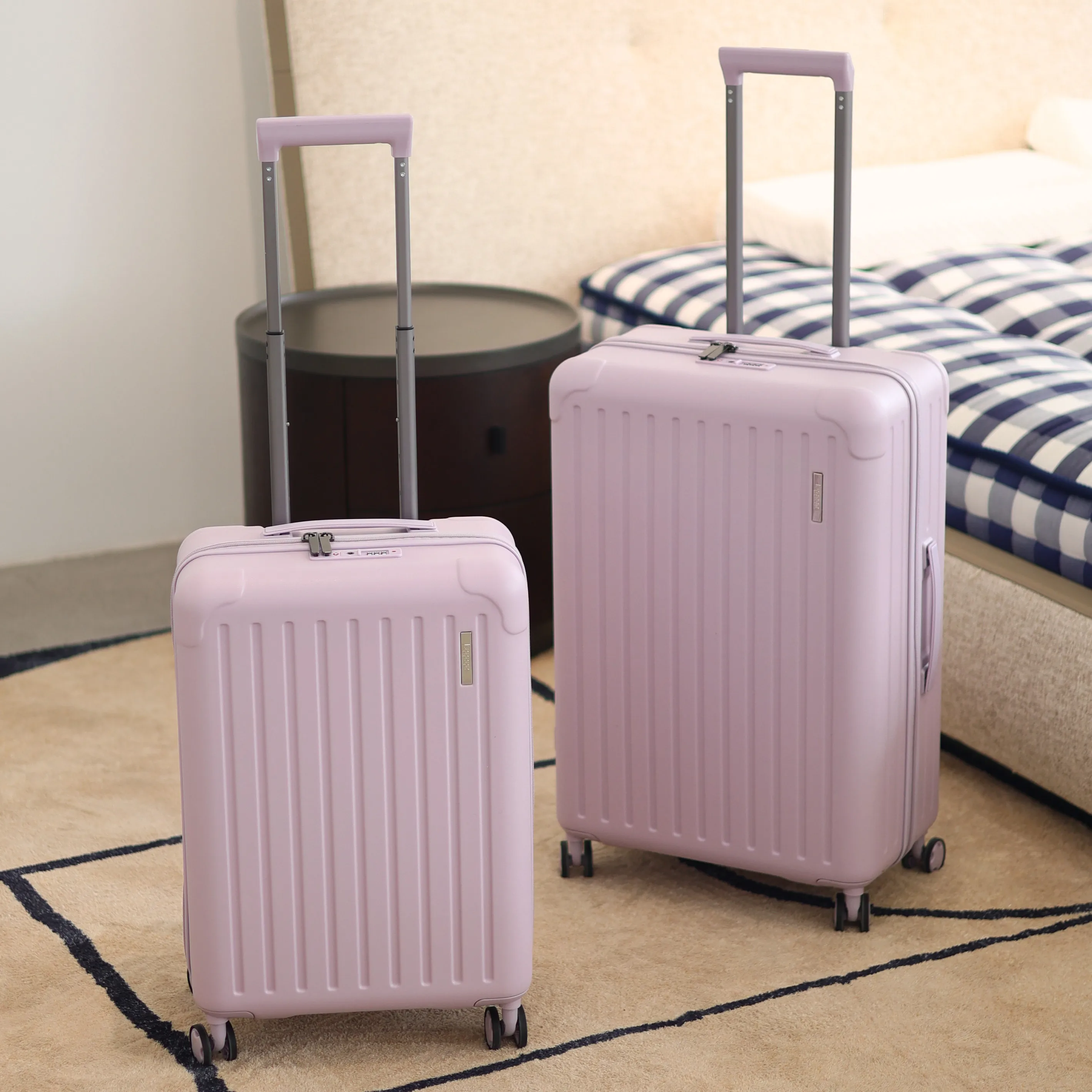 

1.8kg 20-inch lightweight checked baggage-free suitcase, PC thick and durable trolley case for women