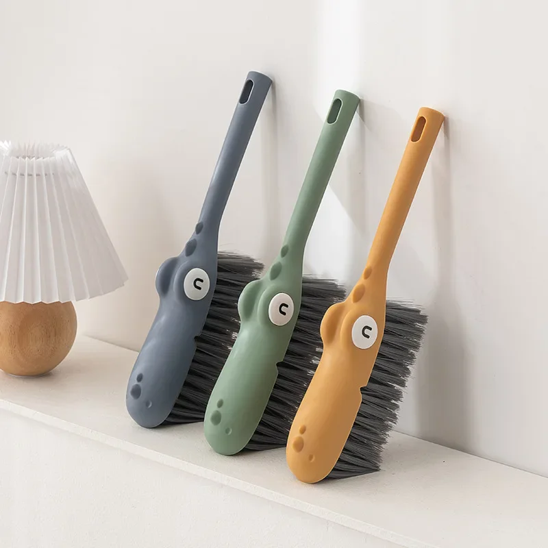 Long-Handled Bed Brush with Cartoon Hippo Design for Household Cleaning Carpet and Bed