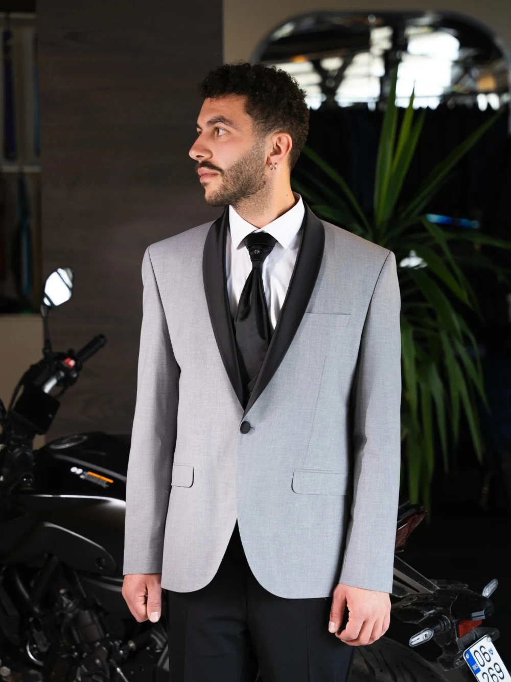 Customized Shawl Lapel Suit Set 2 Pieces Blazer Pants For Men Office Tuxedo Classy Single Breasted Men's Suit Improtant Occasion